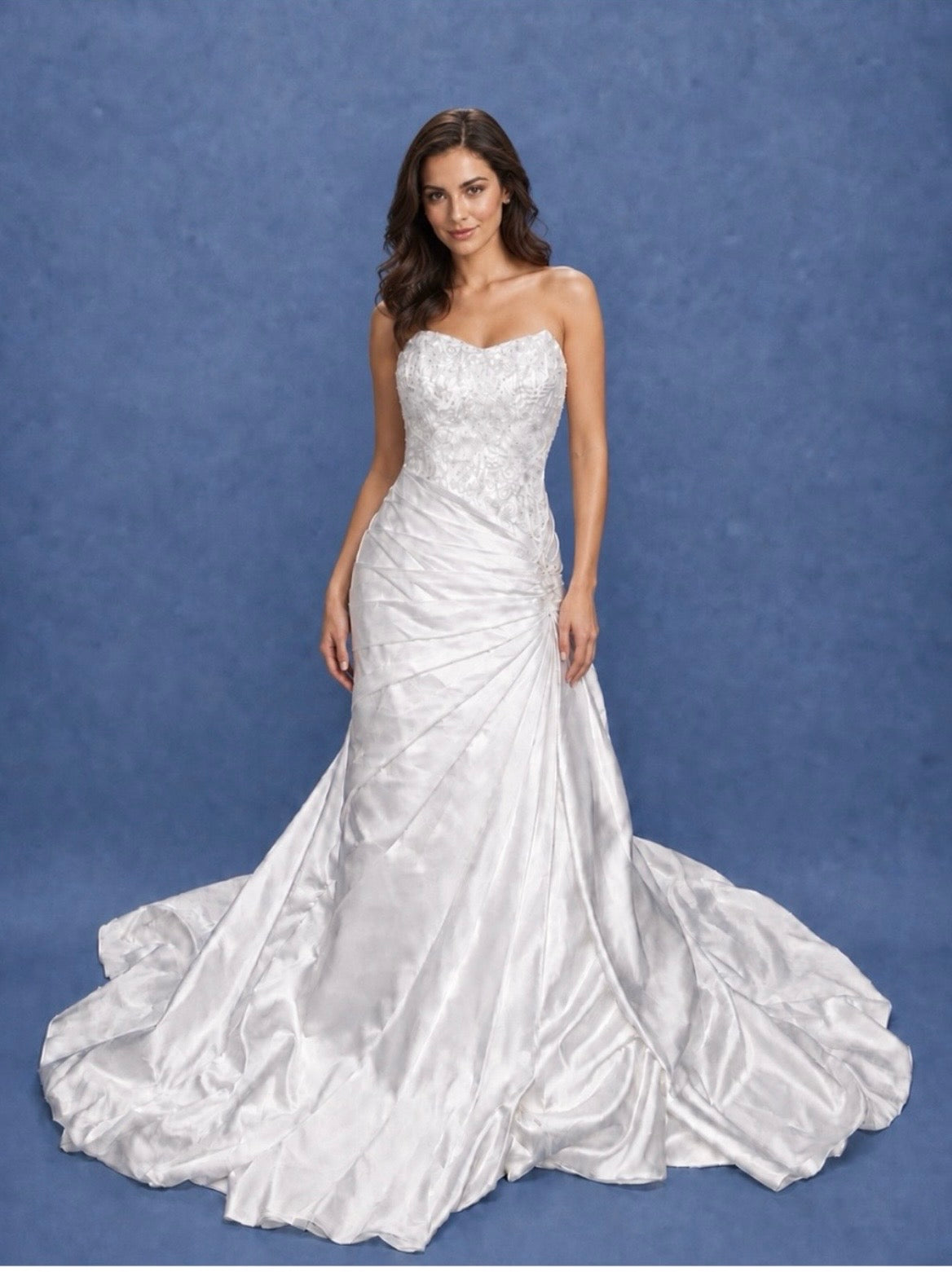 Davids Bridal Wedding dress satin size 4