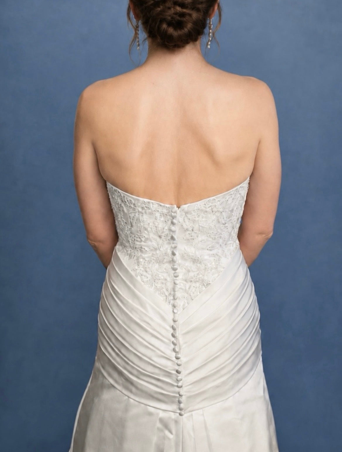 Davids Bridal Wedding dress satin size 4