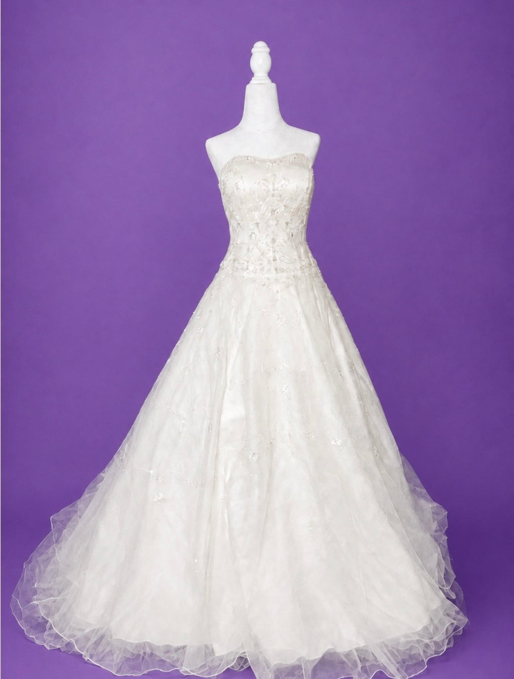 Oleg Cassini size 4 wedding dress